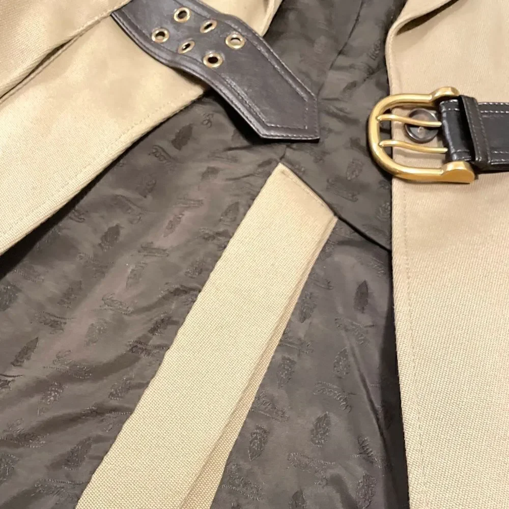 GUCCI Military Inspired Beige Canvas Jacket with Horse-bit Motif Accents - Picture 9 of 14